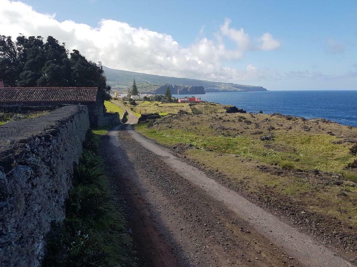 Seaside Azores Villa With Natural Pool, Terrace & Barbecue 카펠라스 외부 사진