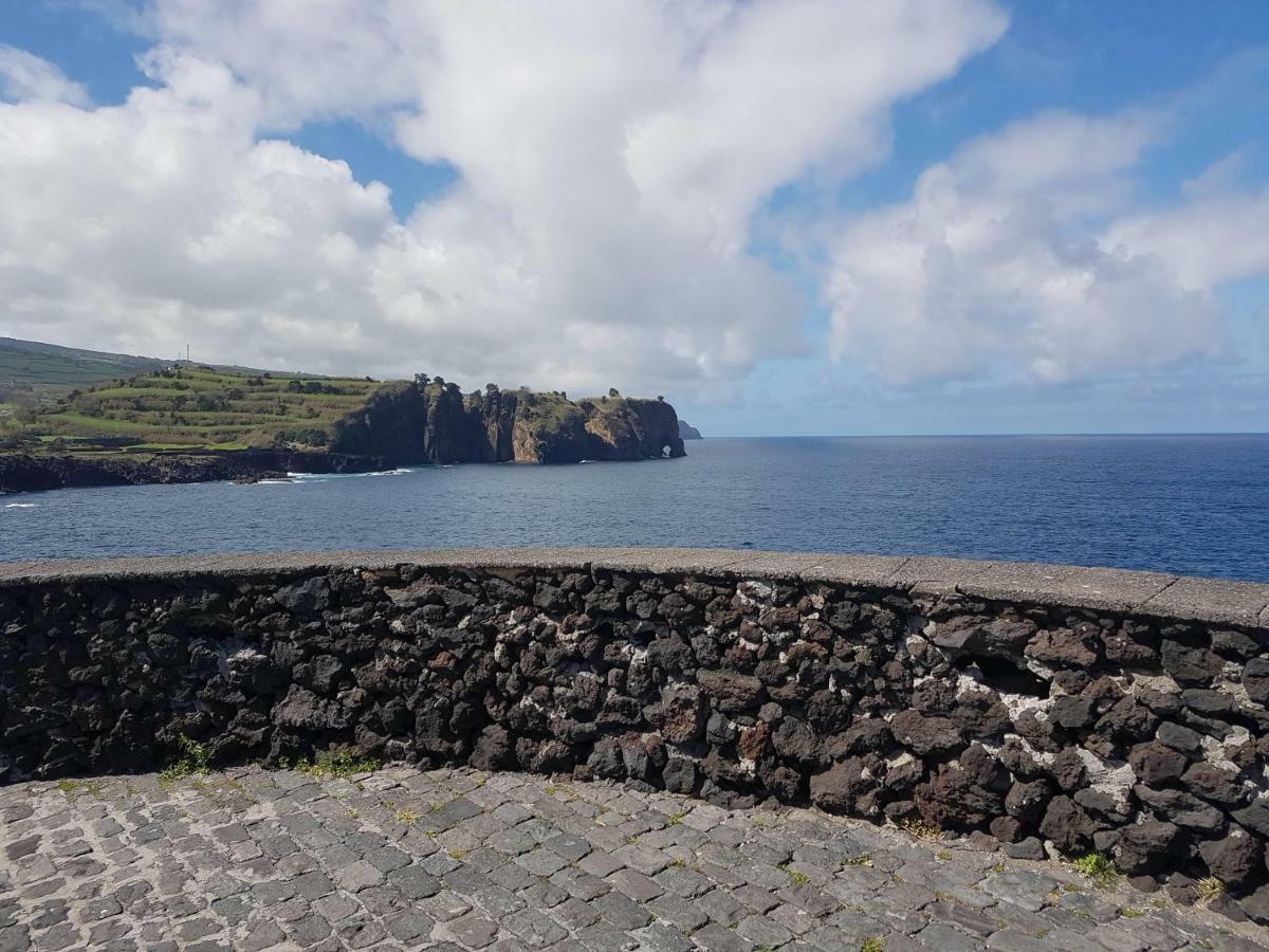 Seaside Azores Villa With Natural Pool, Terrace & Barbecue 카펠라스 외부 사진